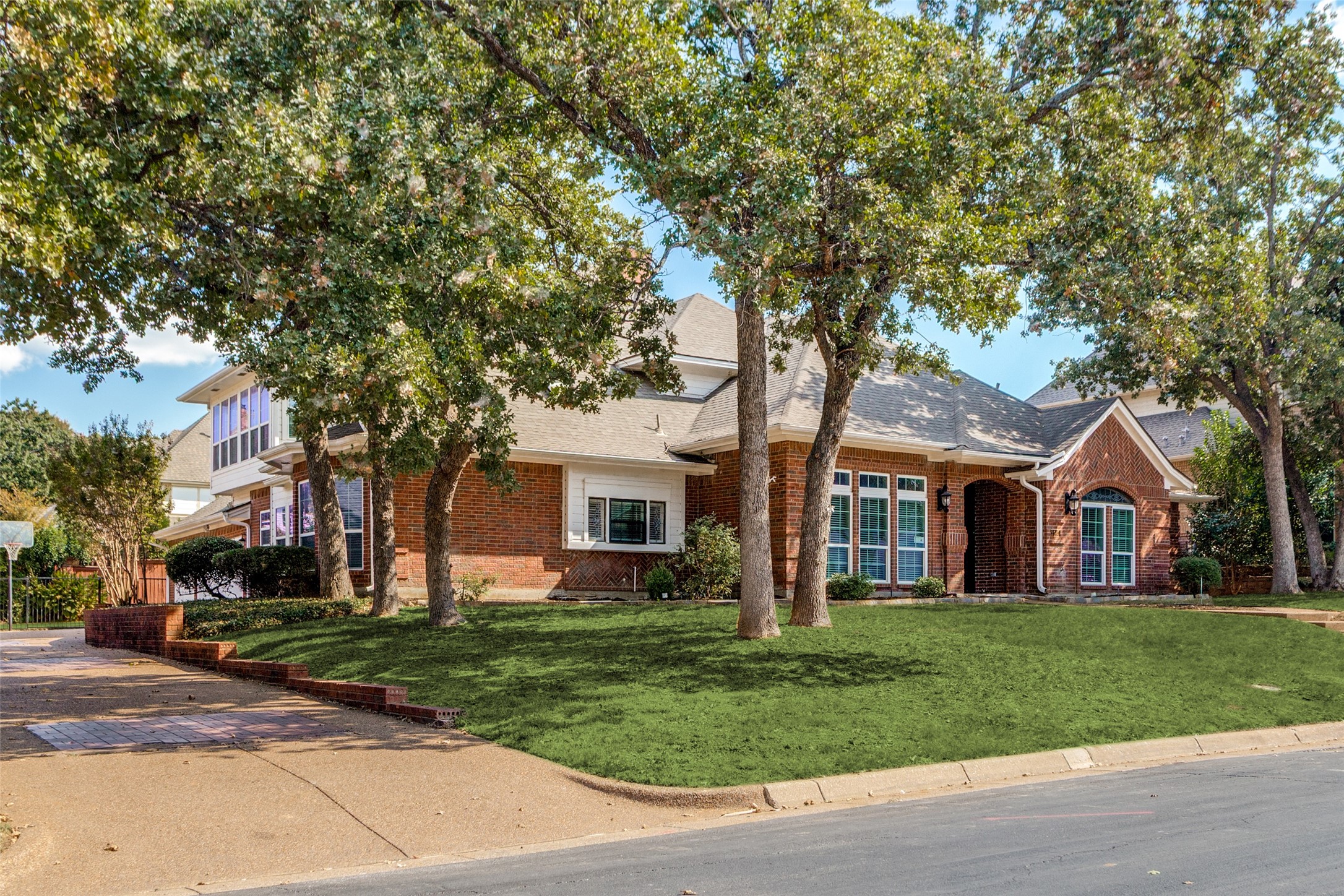 2103 Bay Club Drive Arlington TX 76013
