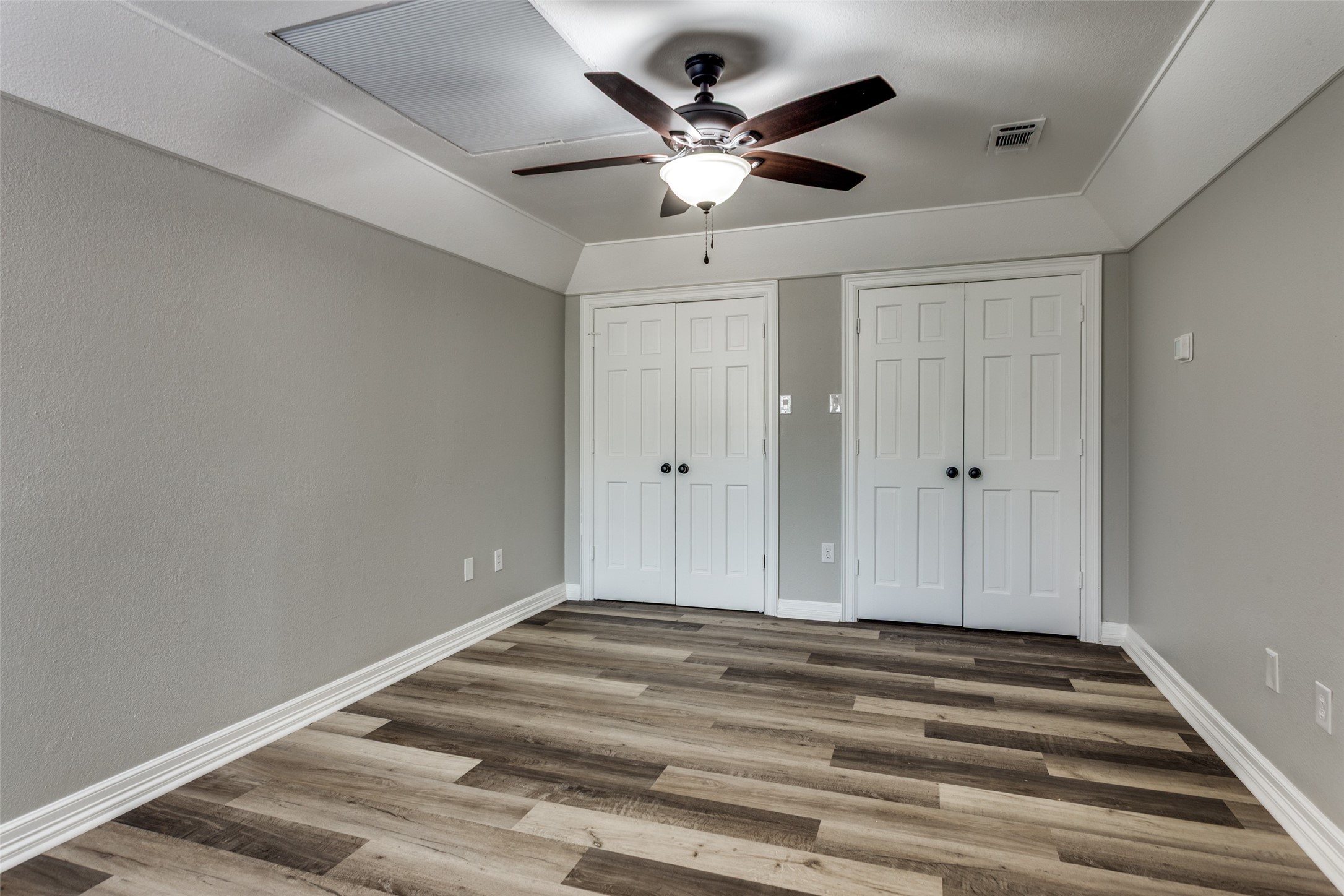 2103 Bay Club Drive Arlington TX 76013