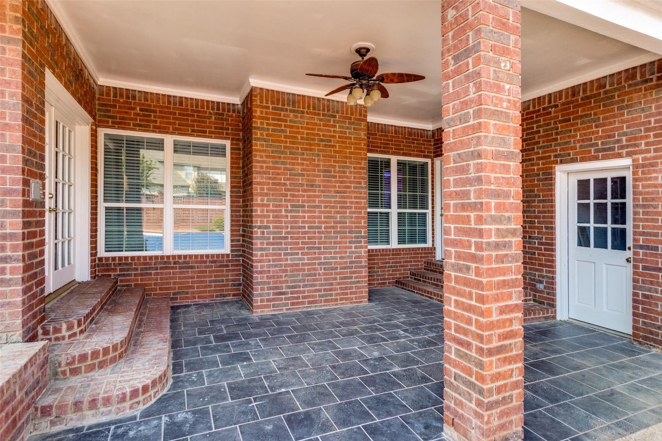 2103 Bay Club Drive Arlington TX 76013