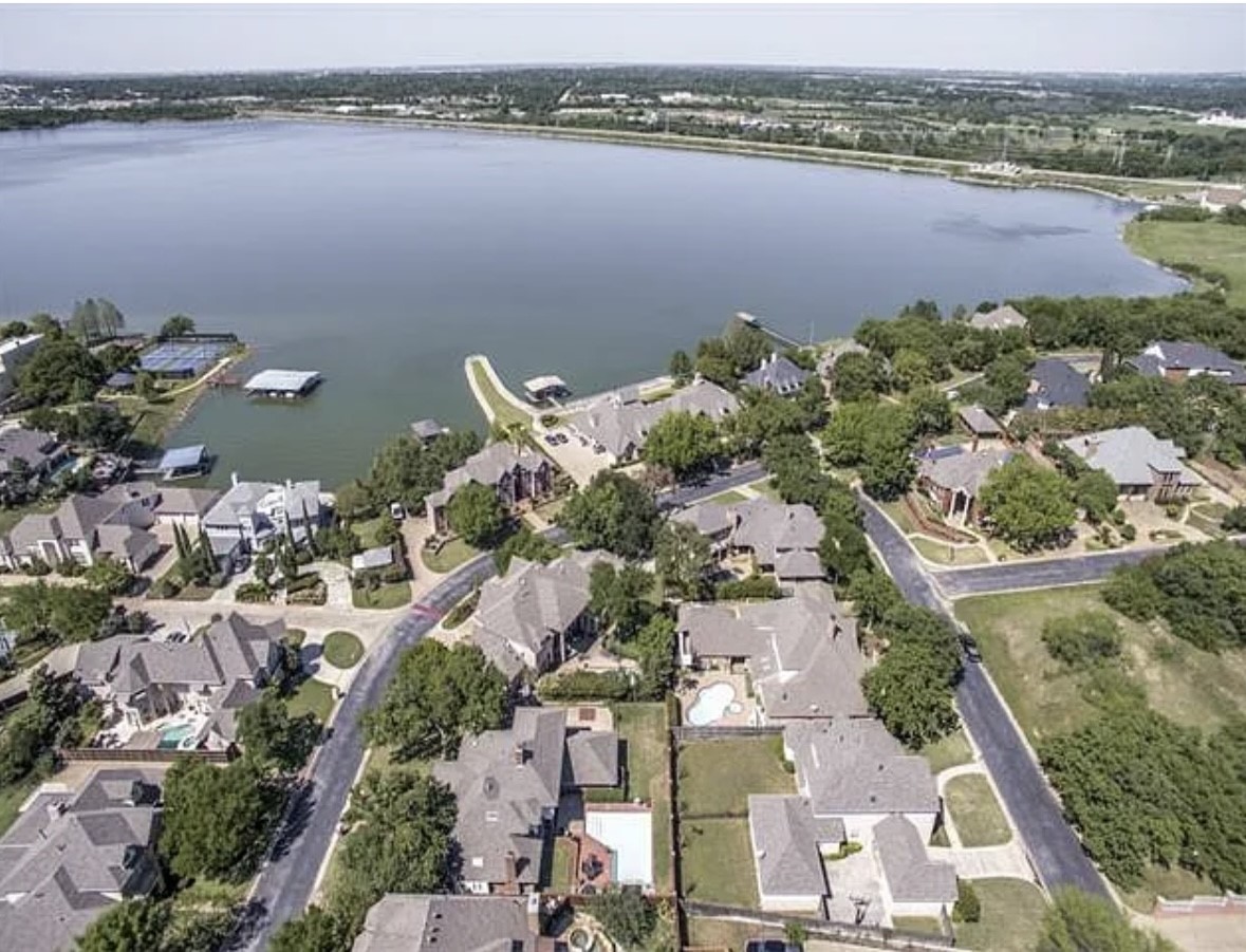 2103 Bay Club Drive Arlington TX 76013
