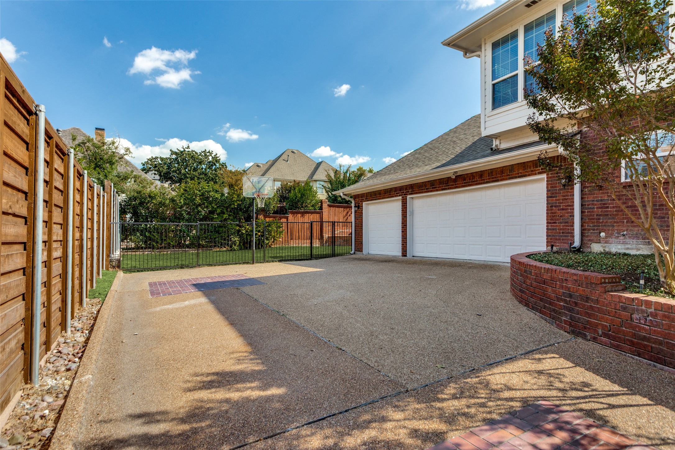 2103 Bay Club Drive Arlington TX 76013