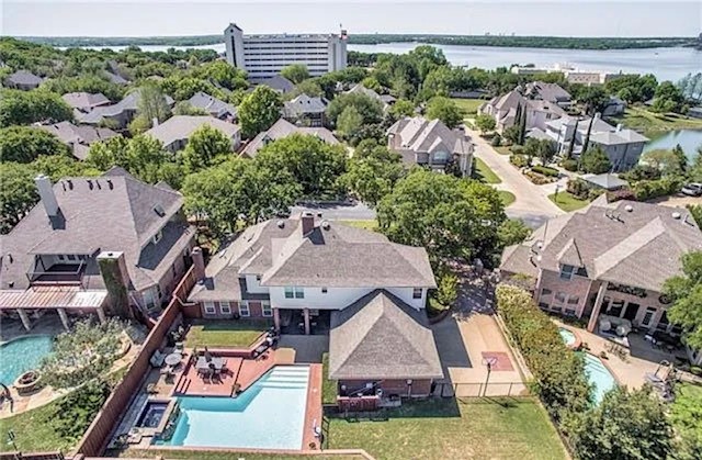 2103 Bay Club Drive Arlington TX 76013