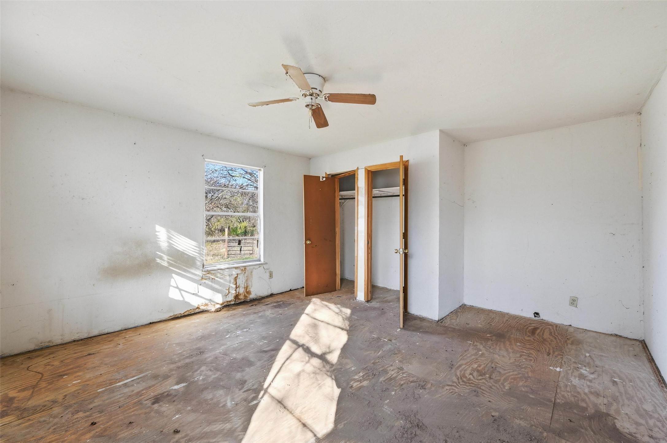 604 S Spears Street Alvarado TX 76009
