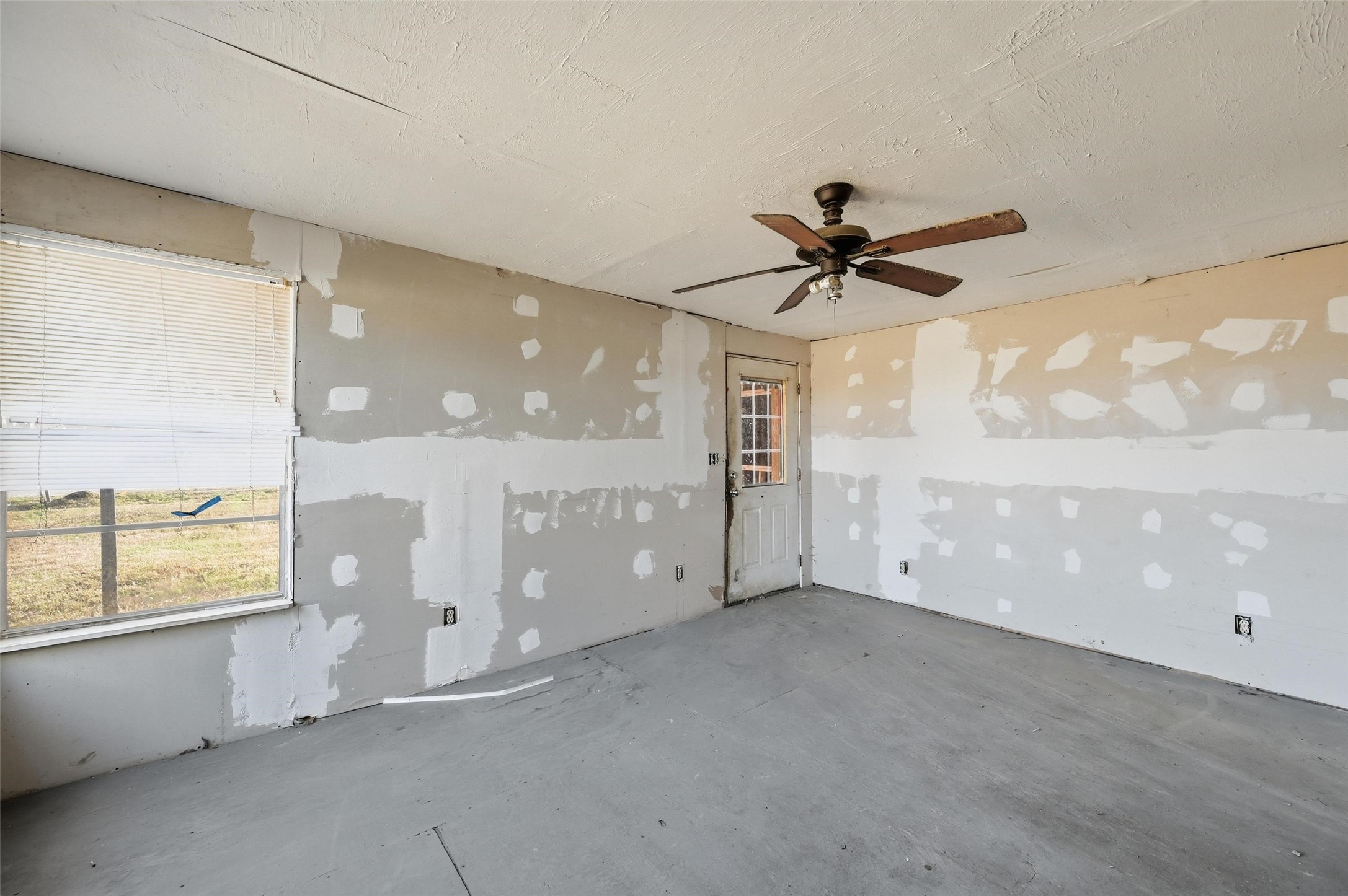 604 S Spears Street Alvarado TX 76009