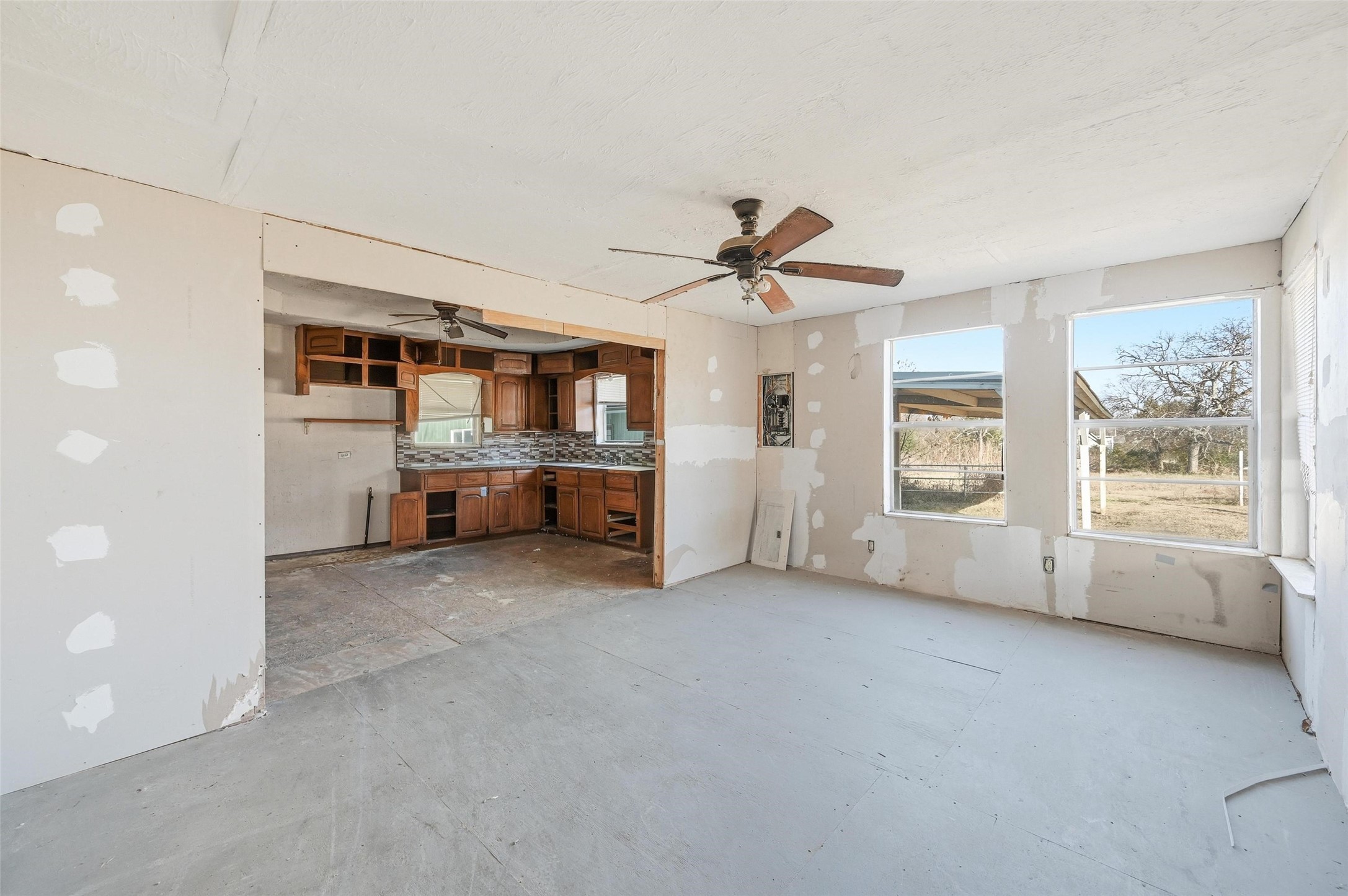 604 S Spears Street Alvarado TX 76009