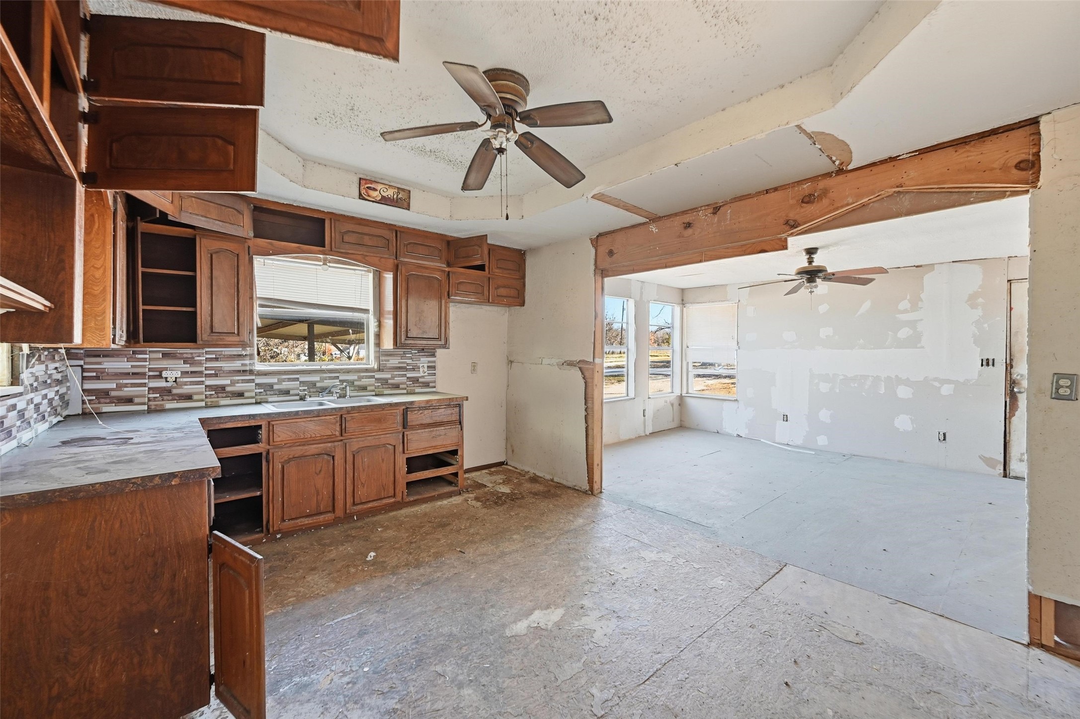 604 S Spears Street Alvarado TX 76009