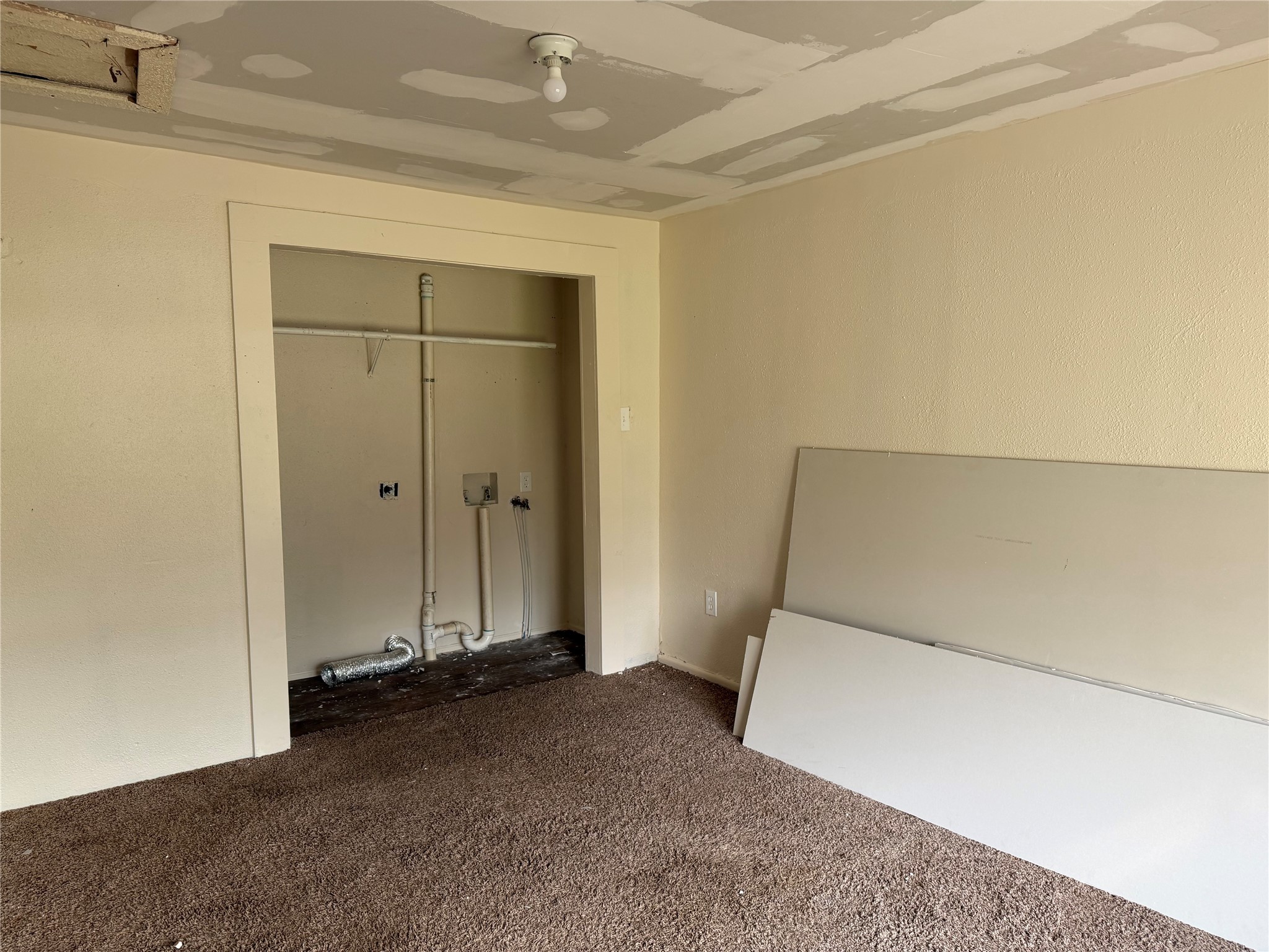 457 E James Street Wills Point TX 75169