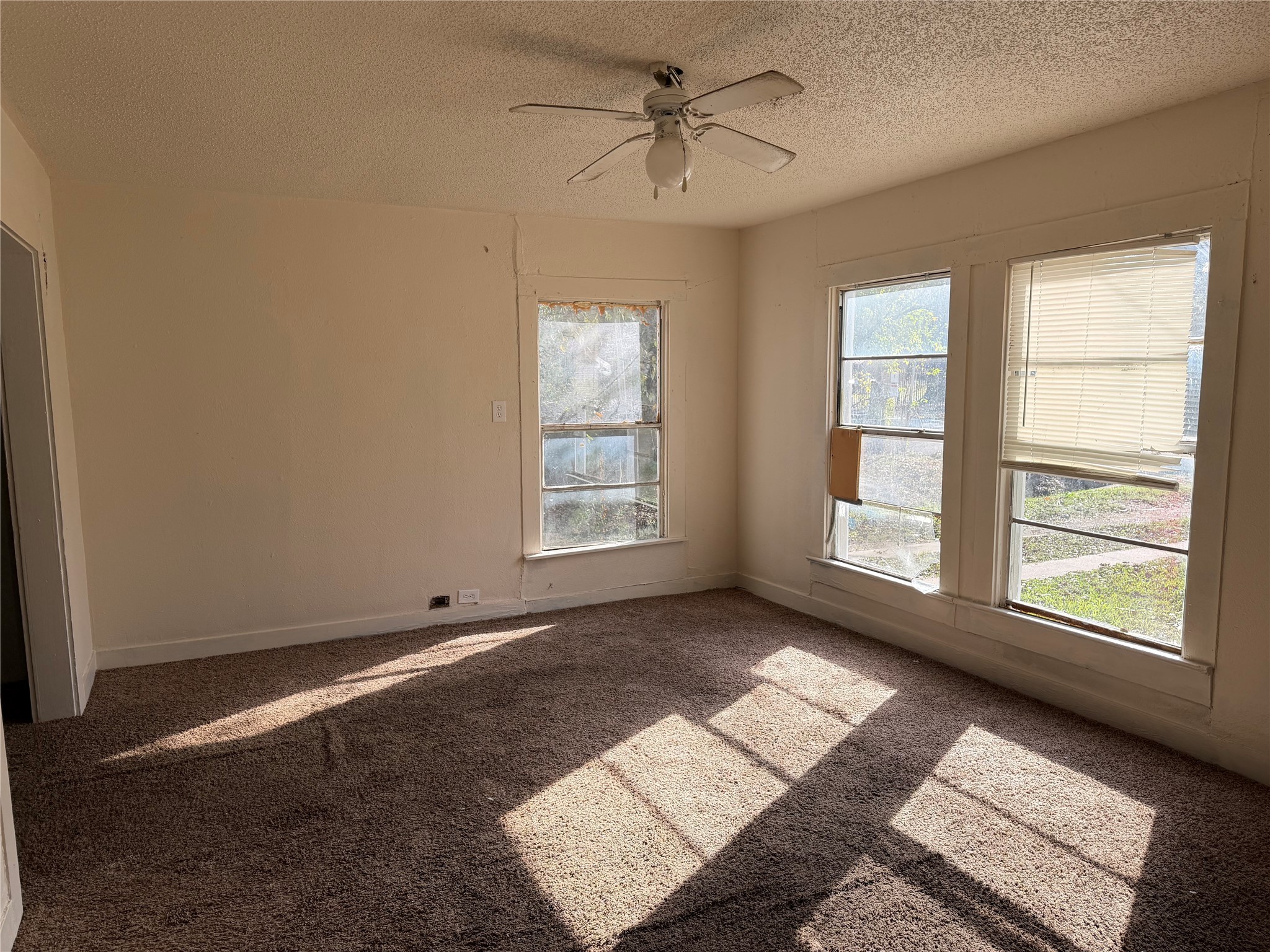 457 E James Street Wills Point TX 75169