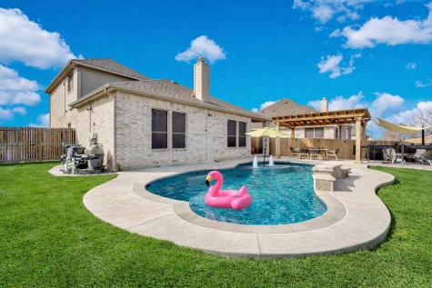 518 Clifton Court Midlothian TX 76065