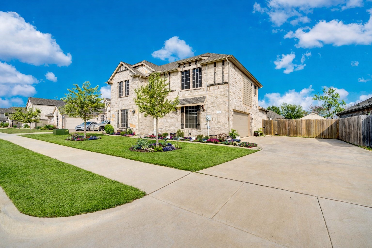 518 Clifton Court Midlothian TX 76065