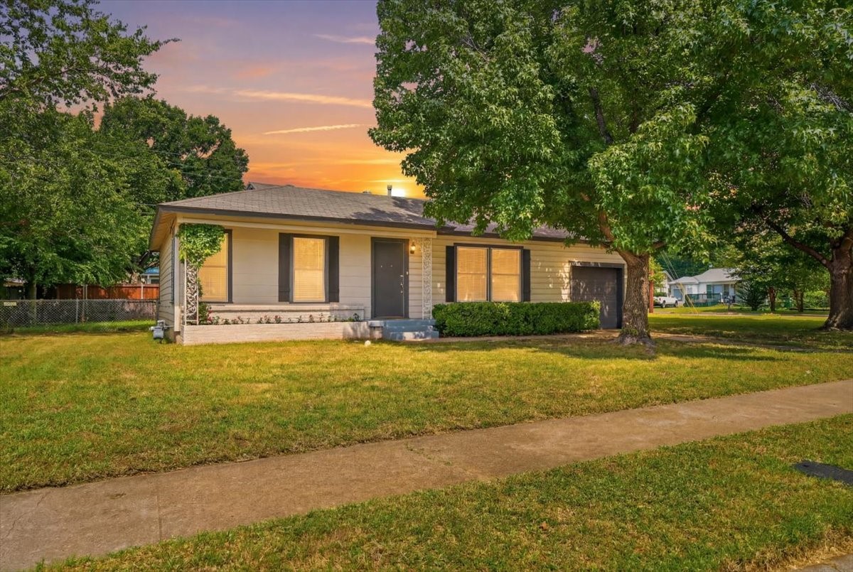307 Norwood Drive Hurst TX 76053