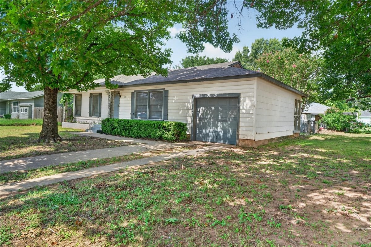 307 Norwood Drive Hurst TX 76053