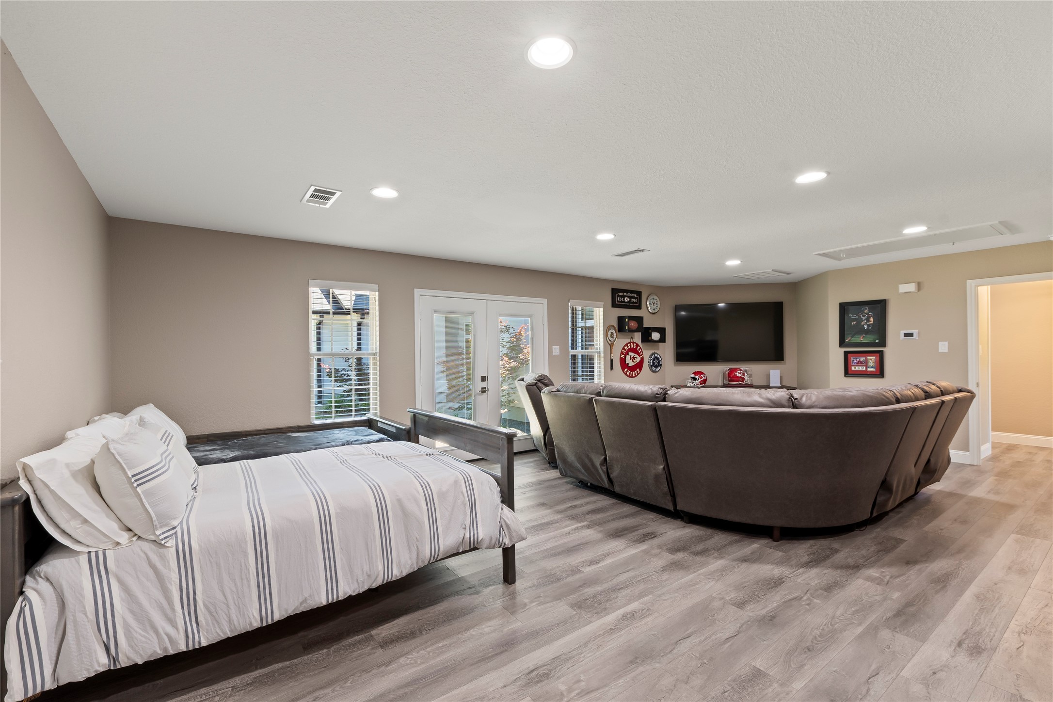 1301 Oak Hill Drive Kemp TX 75143