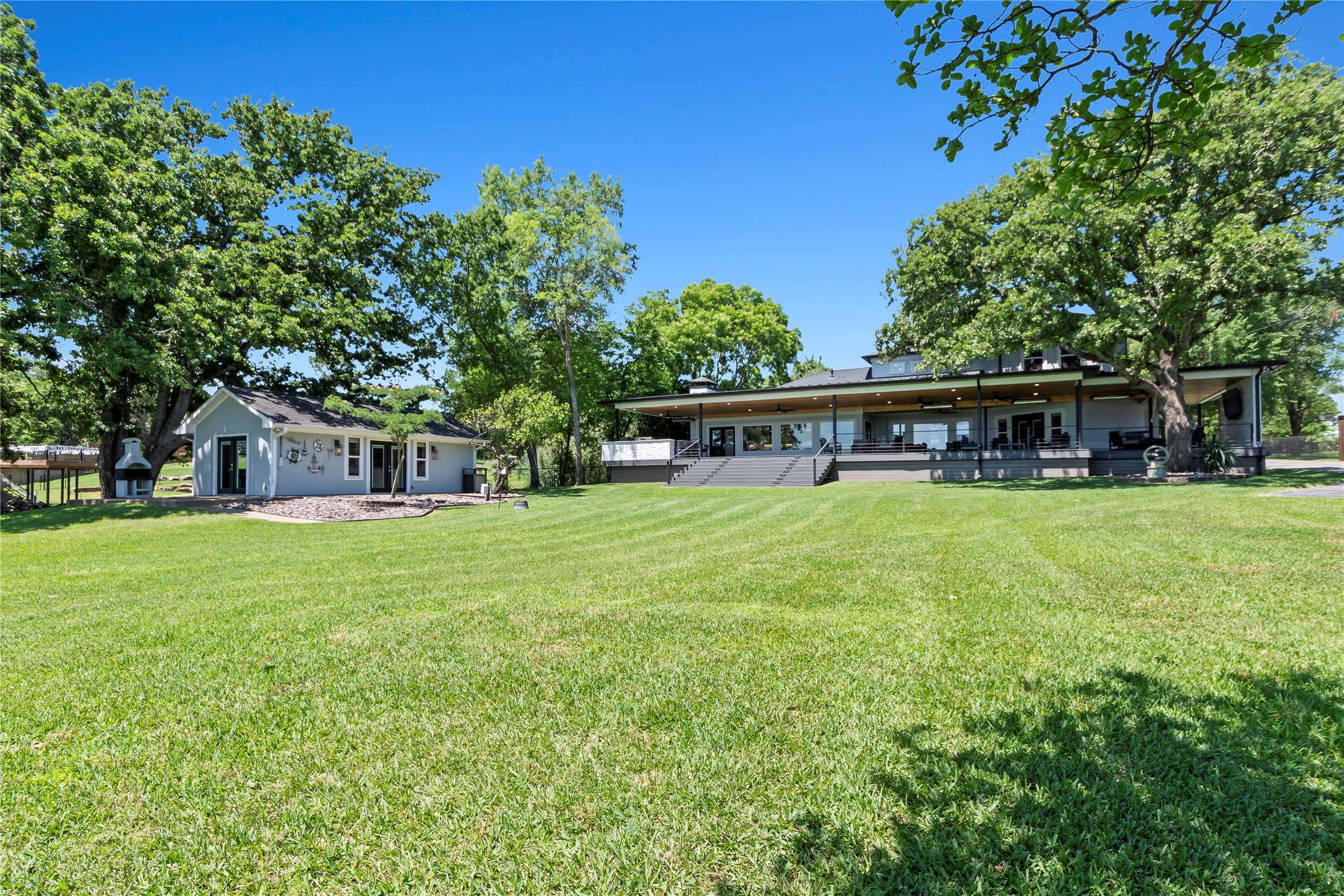 1301 Oak Hill Drive Kemp TX 75143
