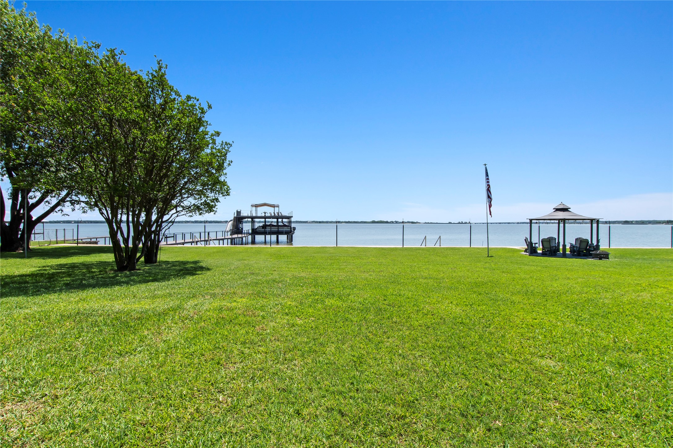 1301 Oak Hill Drive Kemp TX 75143