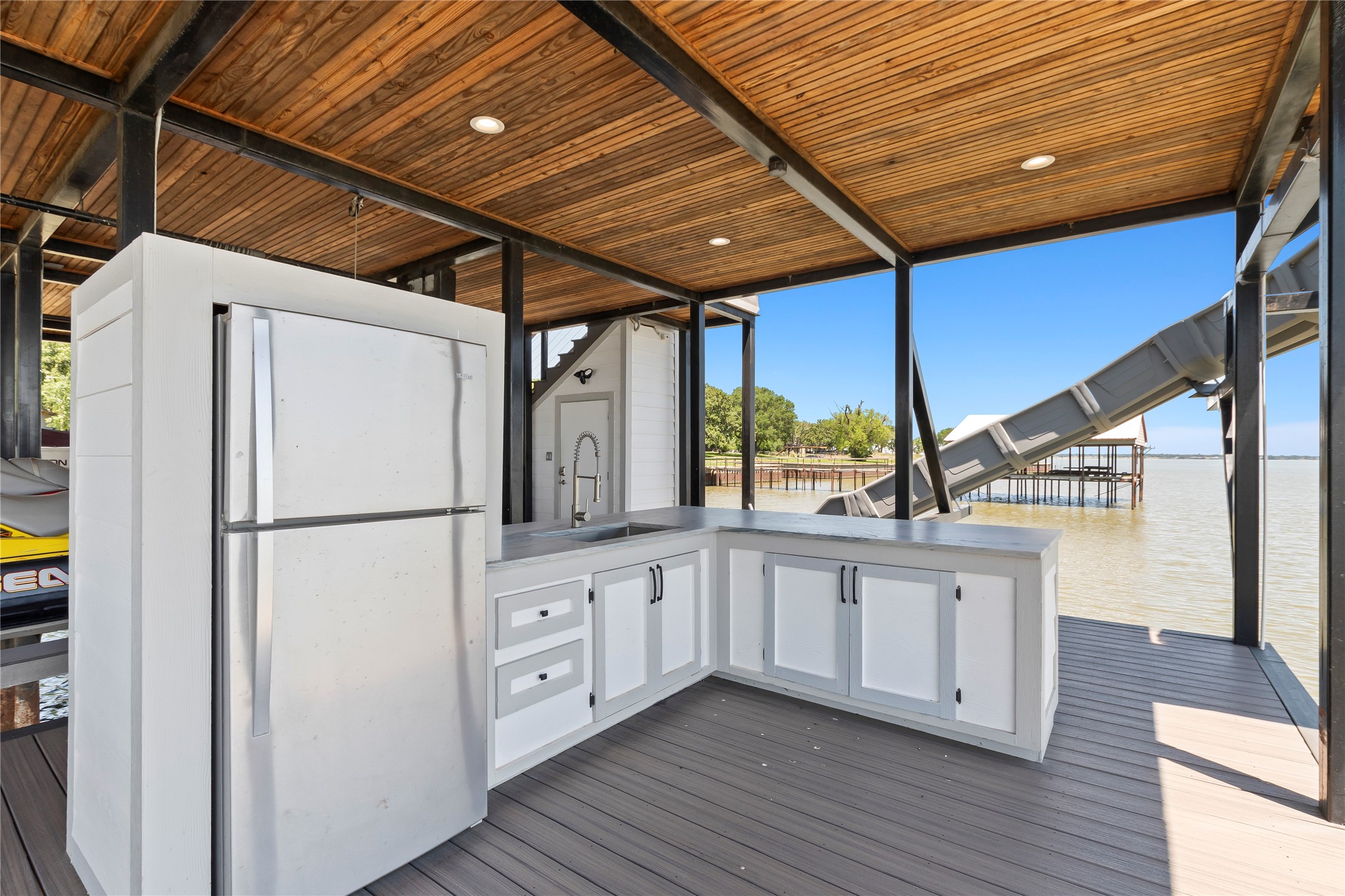 1301 Oak Hill Drive Kemp TX 75143