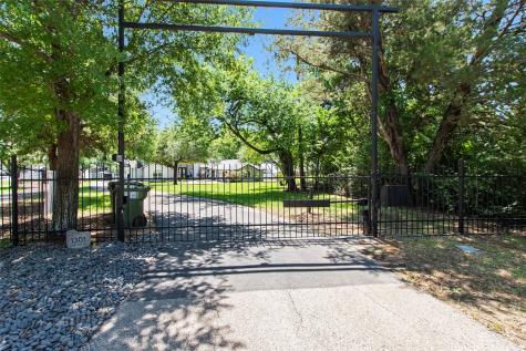 1301 Oak Hill Drive Kemp TX 75143