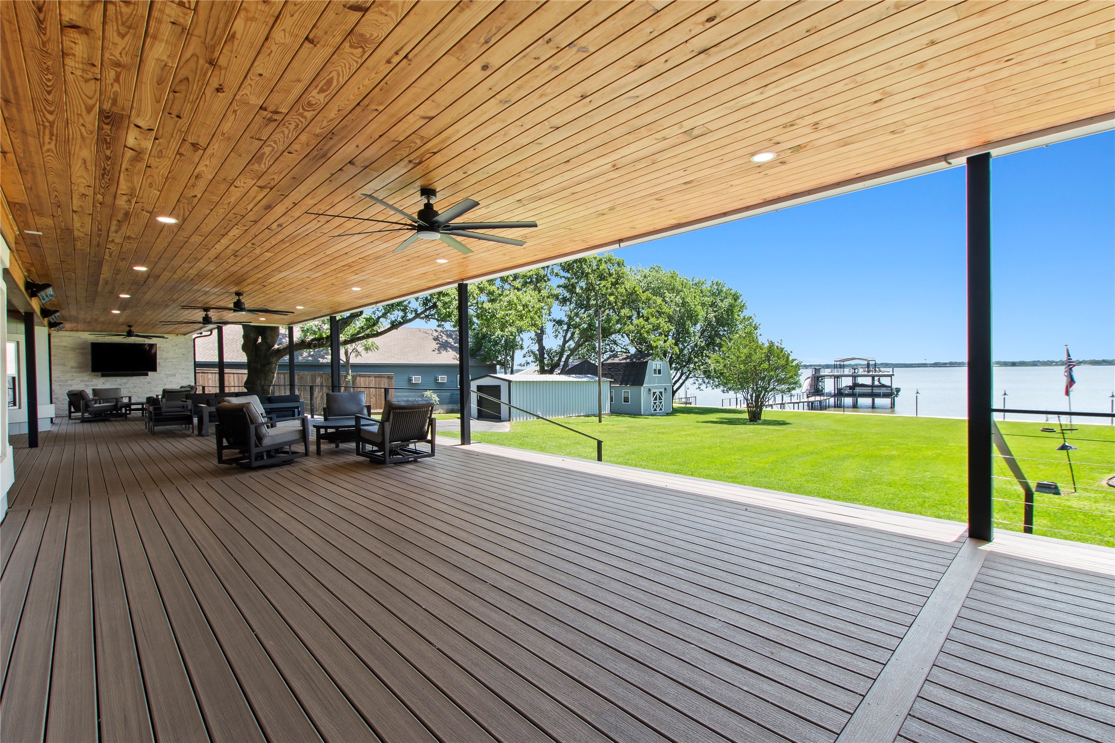 1301 Oak Hill Drive Kemp TX 75143