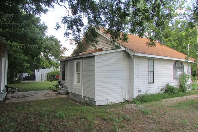 703 N Gardner Street Whitewright TX 75491