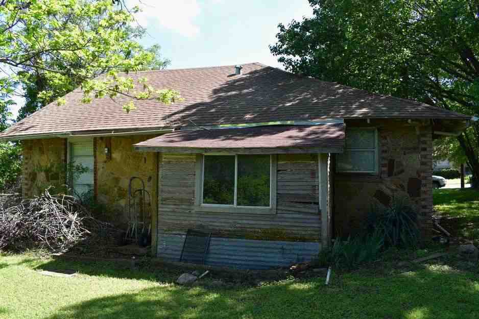 112 2nd Street Keene TX 76059