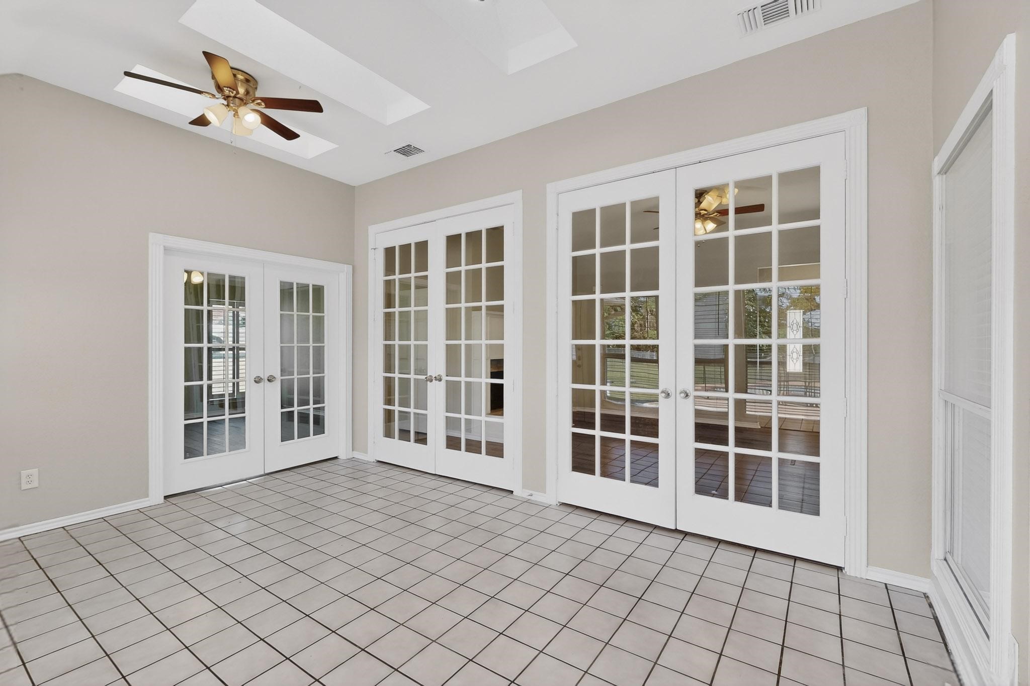 2601 Trail Tree Court Burleson TX 76028