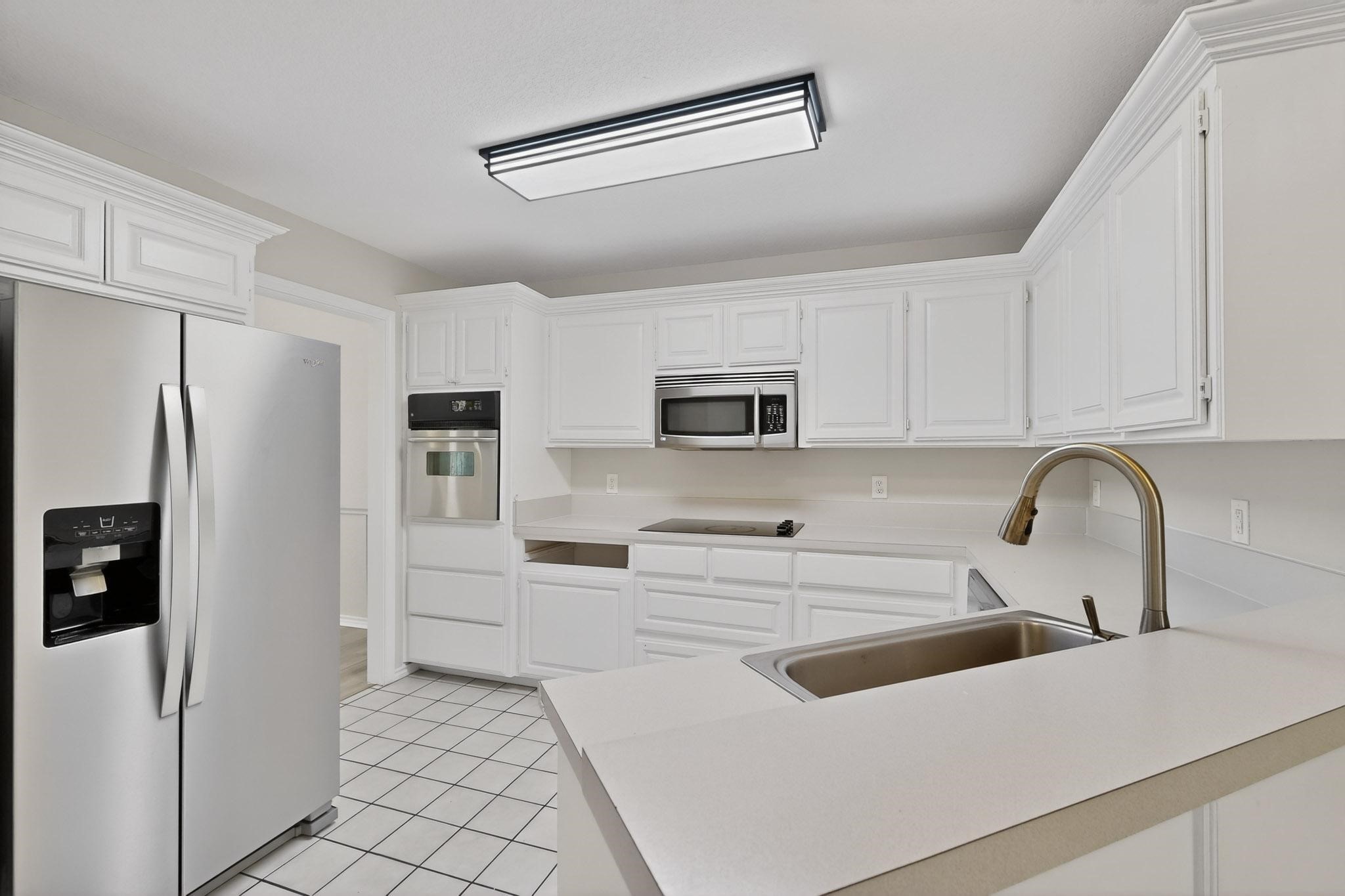 2601 Trail Tree Court Burleson TX 76028