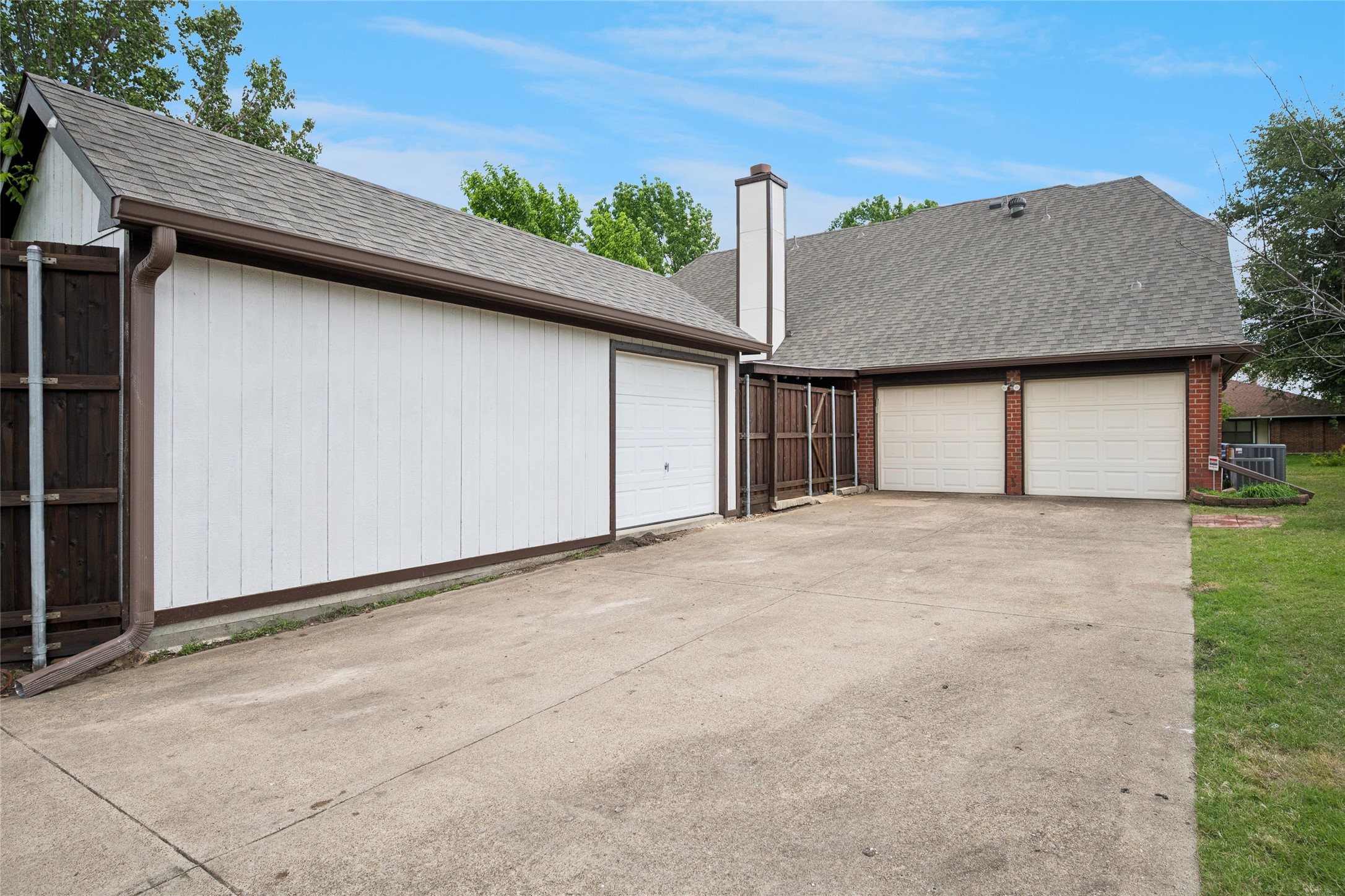 2449 Kimberly Drive Garland TX 75040