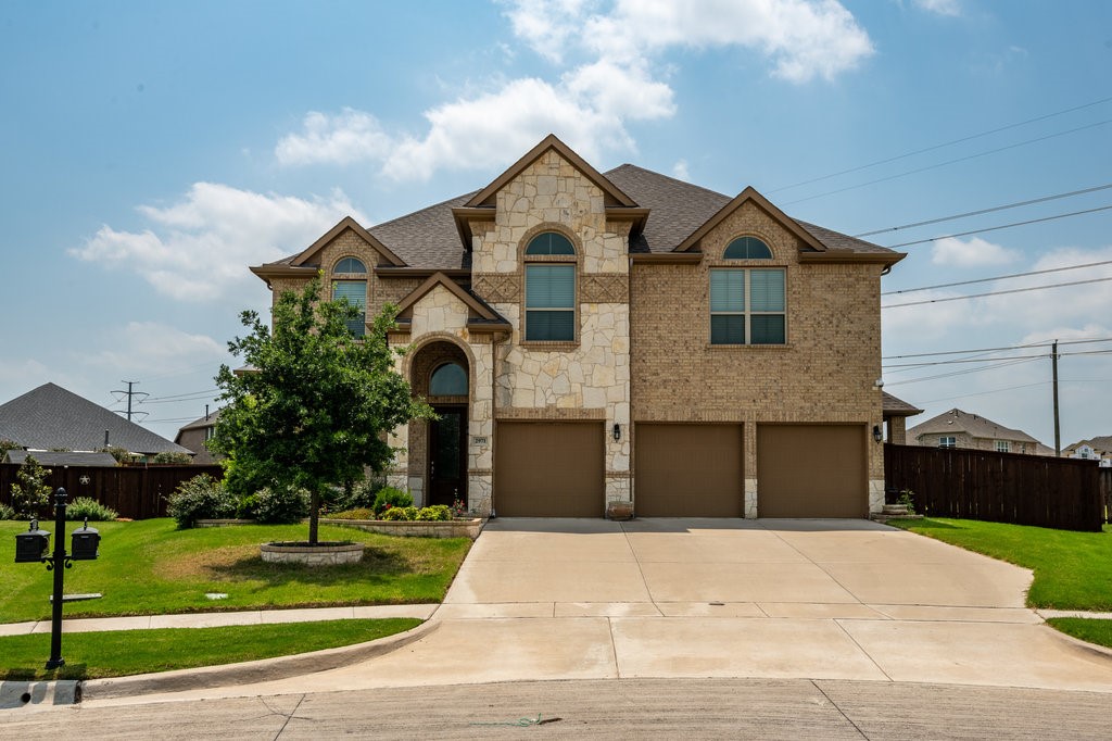 2971 Ladoga Drive Grand Prairie TX 75054