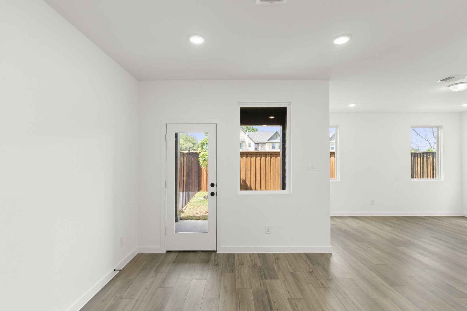 6923 Mission Tejas Drive Dallas TX 75228