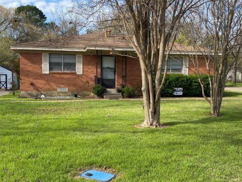 1105 N Kaufman Street Seagoville TX 75159