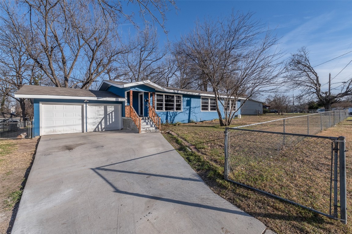 5114 Lauderdale Street Dallas TX 75241