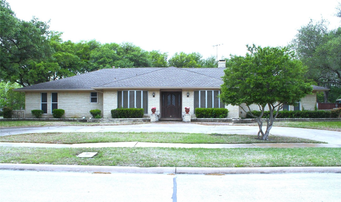 4017 Keele Drive Garland TX 75041