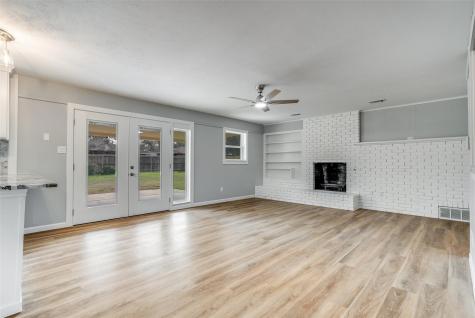 5113 South Drive Fort Worth TX 76132