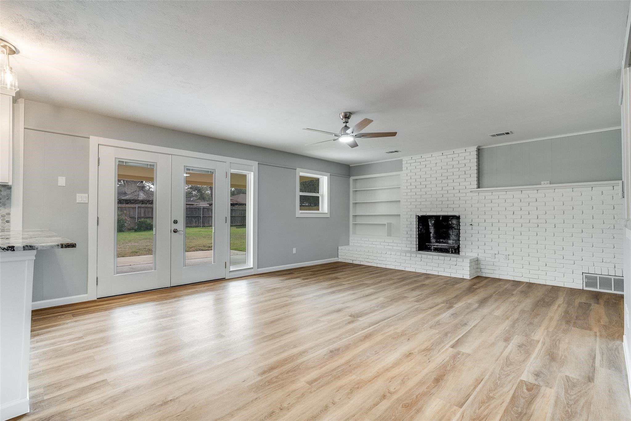 5113 South Drive Fort Worth TX 76132