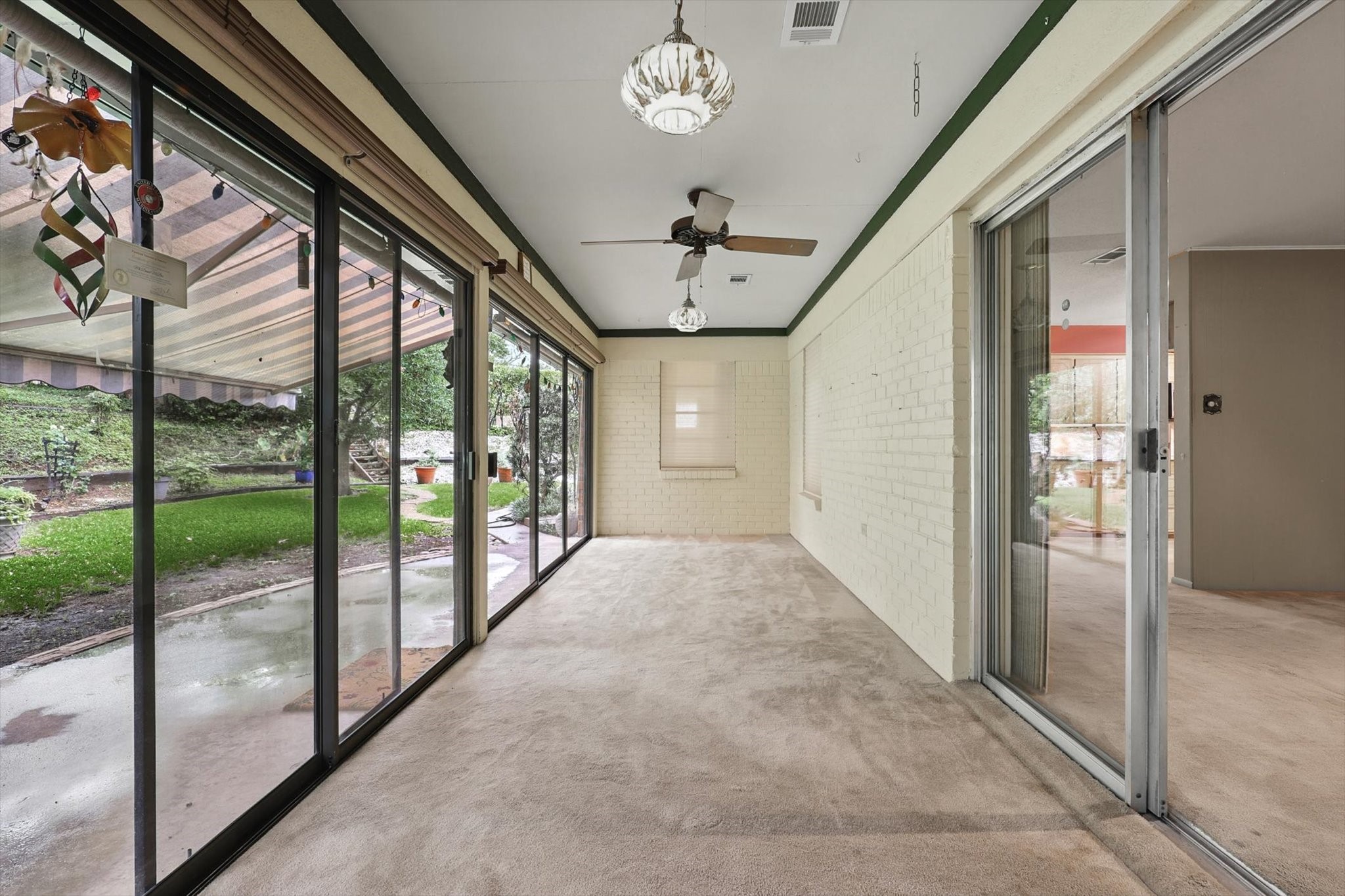 912 Live Oak Lane Arlington TX 76012
