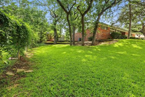912 Live Oak Lane Arlington TX 76012