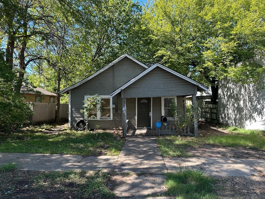 104 S Cleveland Avenue Sherman TX 75090
