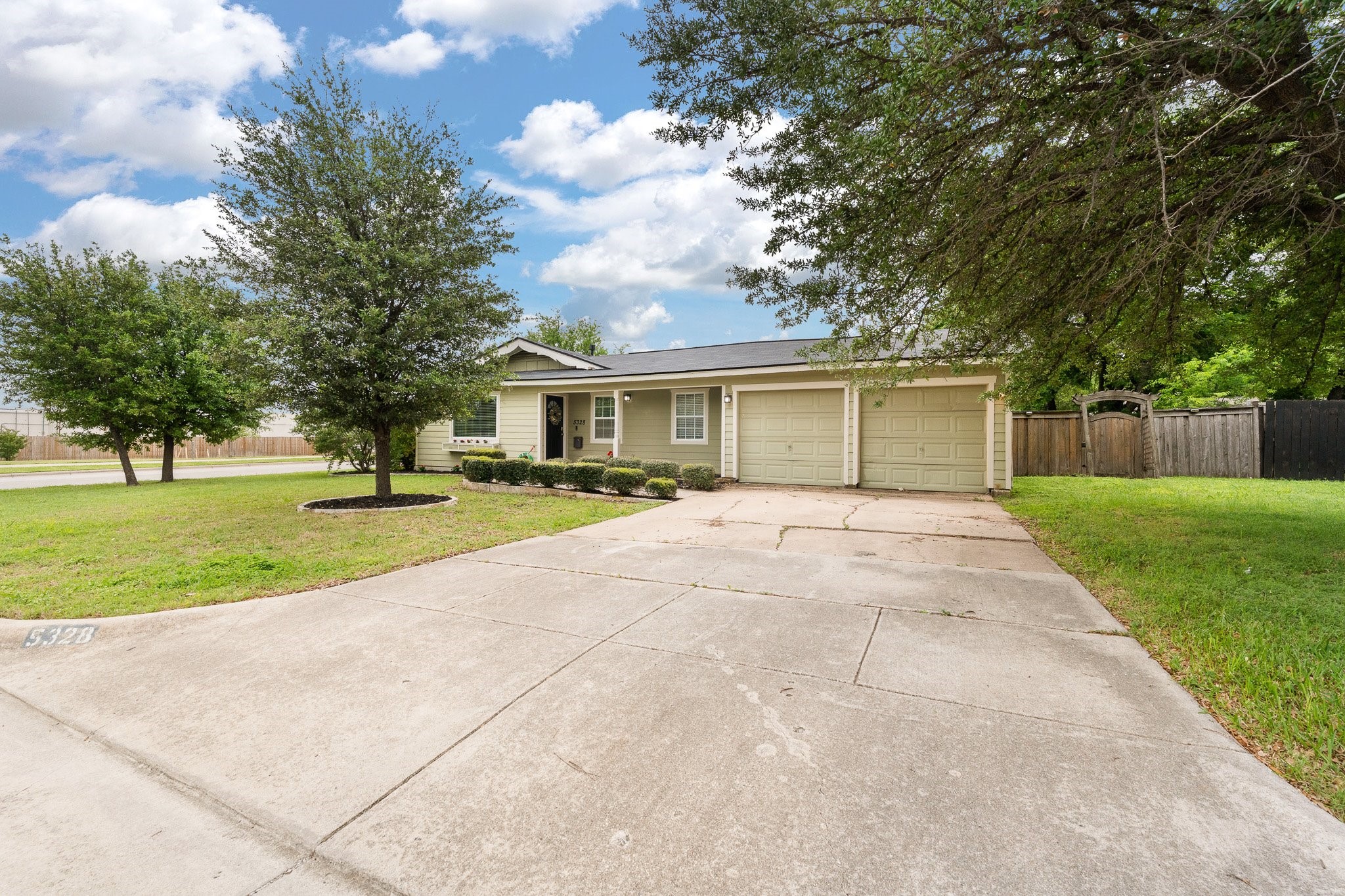 5328 Caroldean Street Haltom City TX 76117