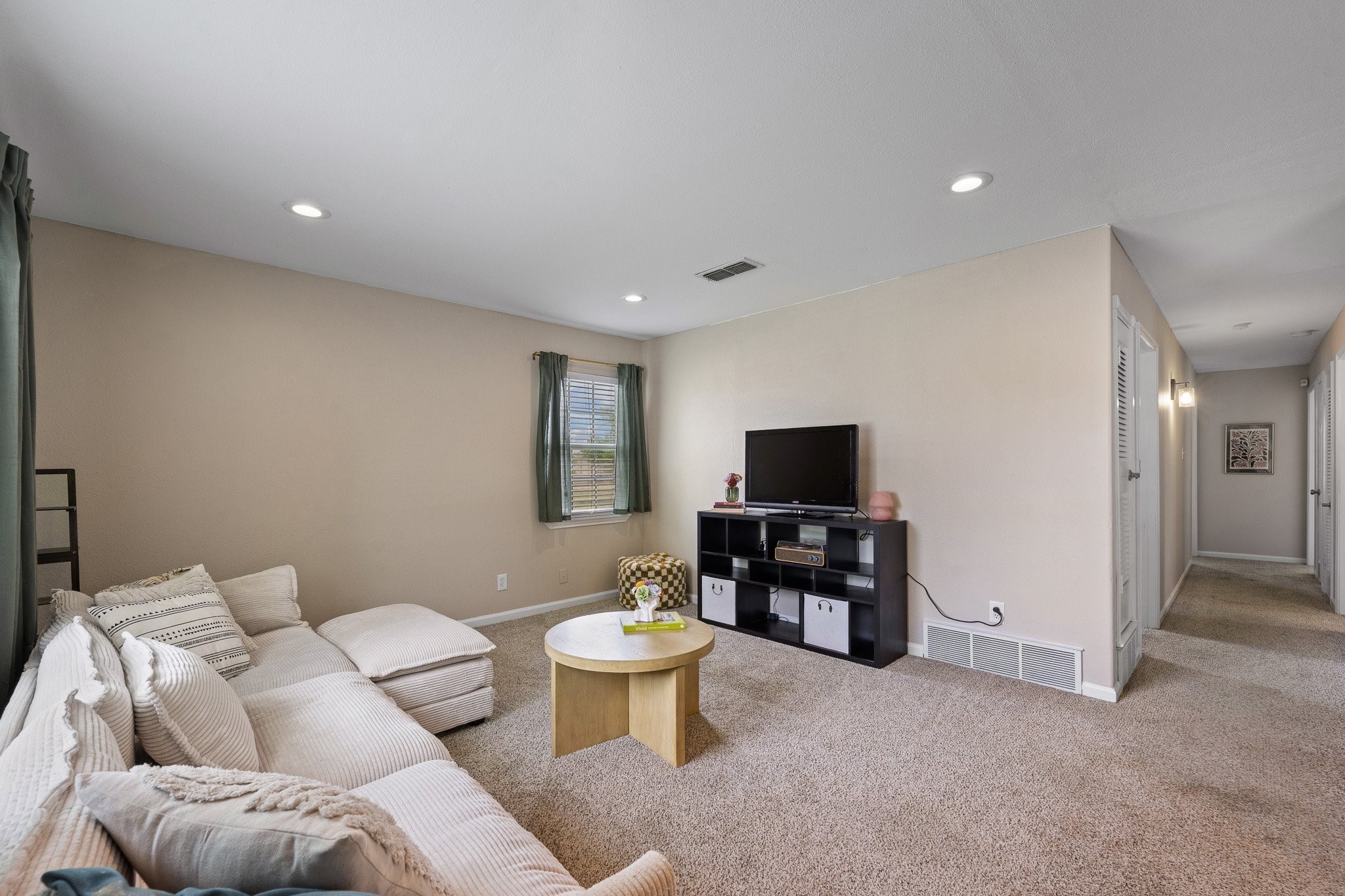 5328 Caroldean Street Haltom City TX 76117