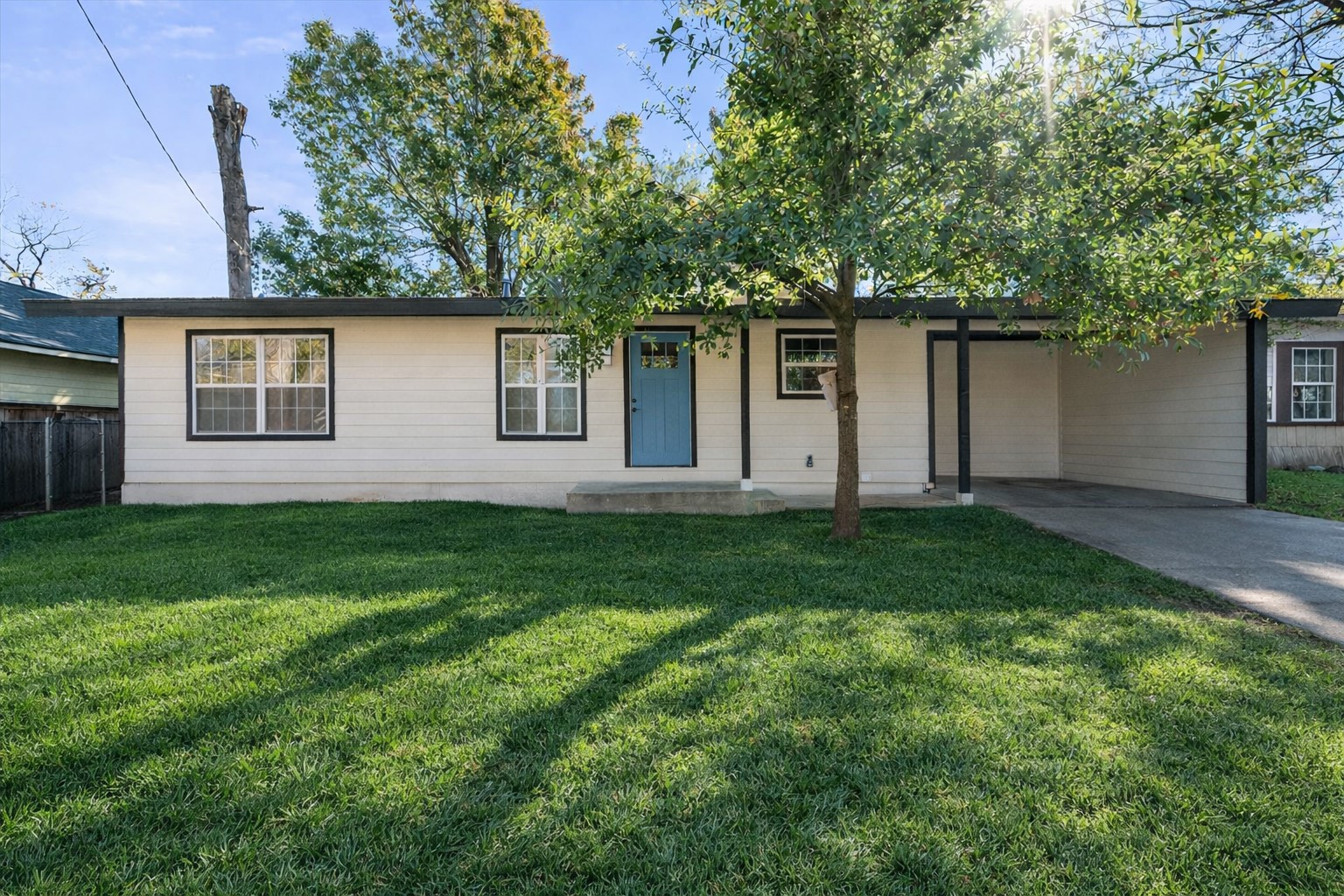 1125 W 6th Avenue Corsicana TX 75110