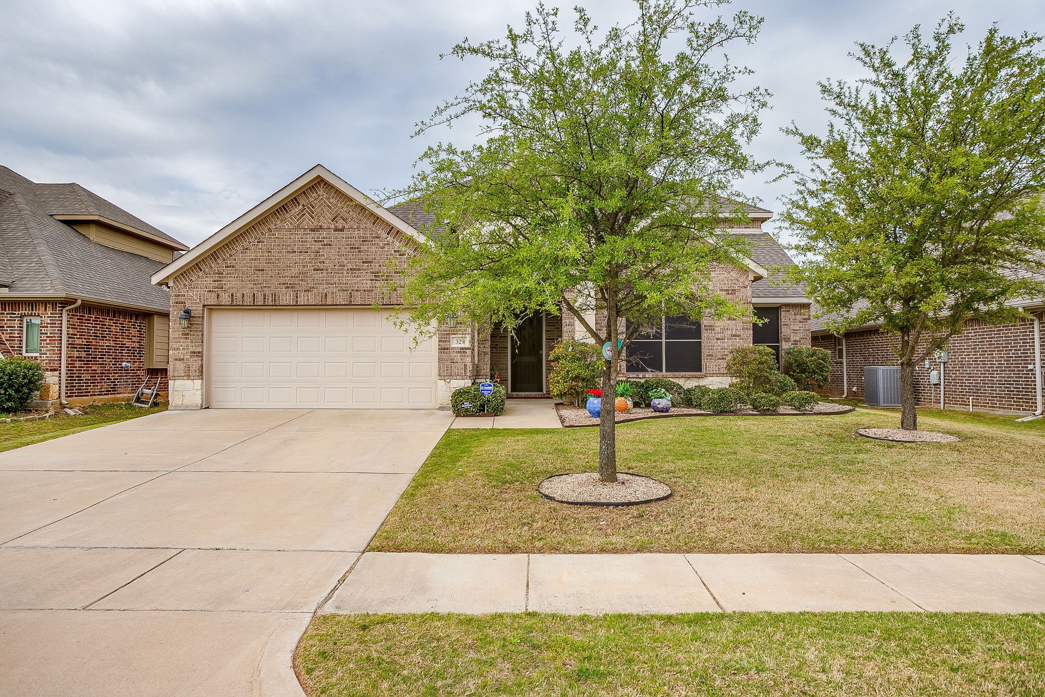 329 Madison Street Burleson TX 76028