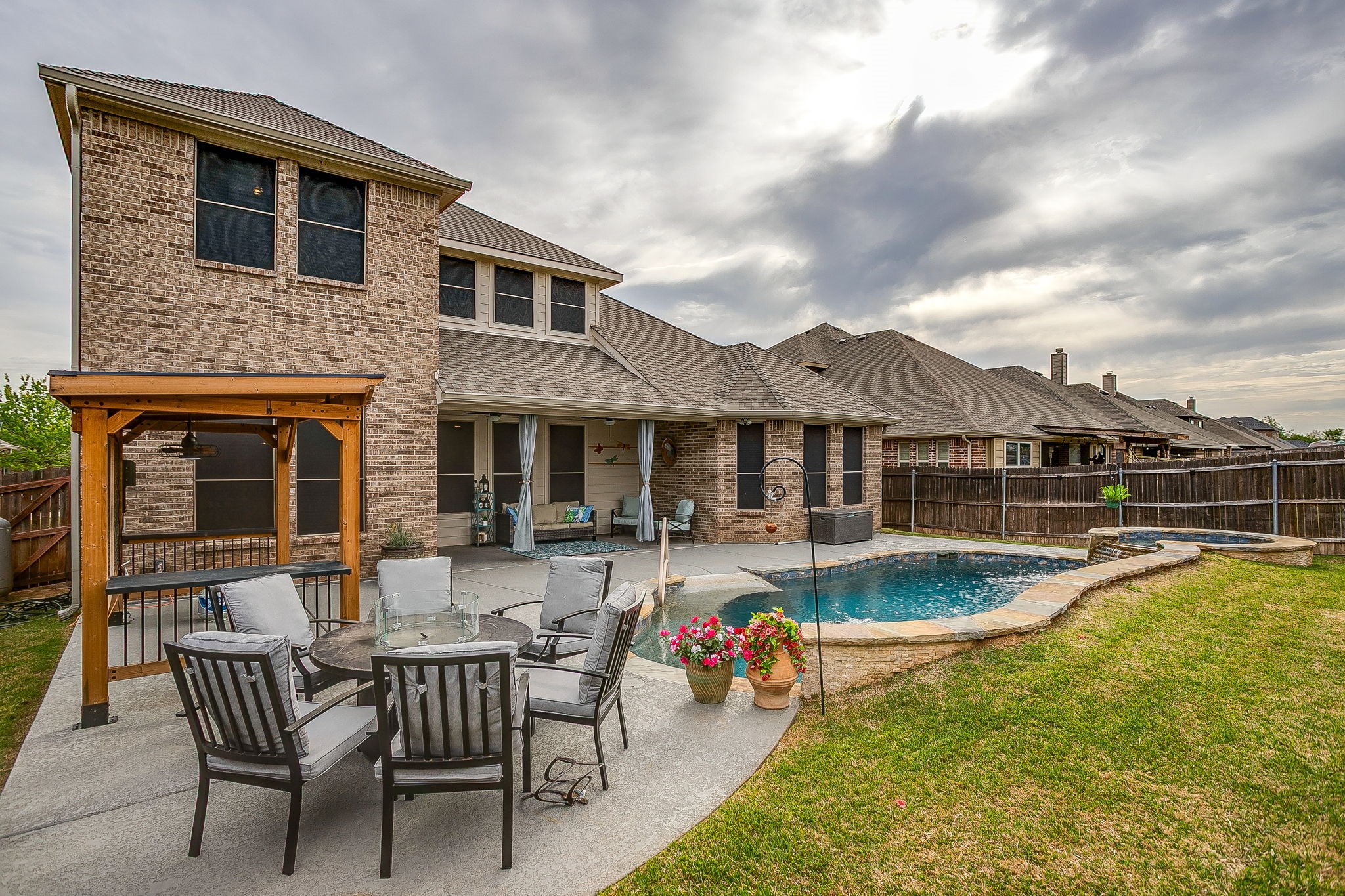 329 Madison Street Burleson TX 76028