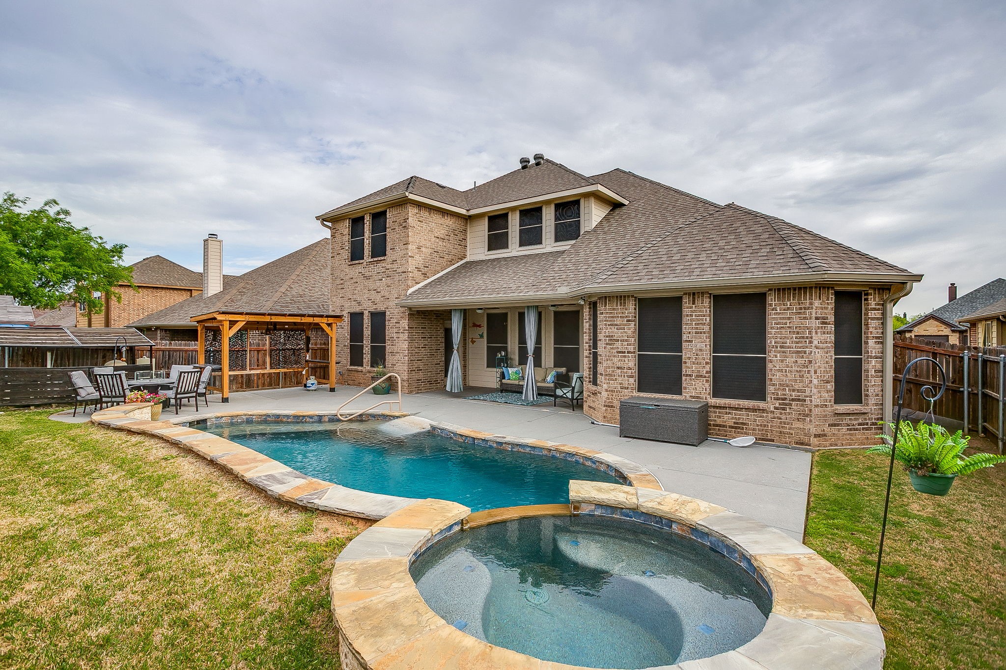 329 Madison Street Burleson TX 76028