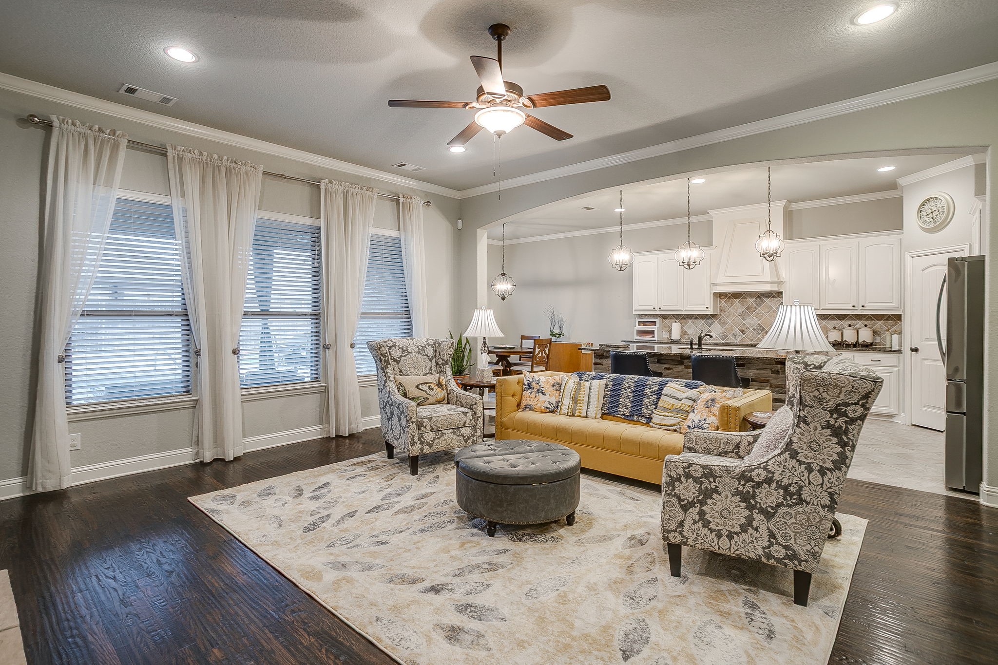 329 Madison Street Burleson TX 76028