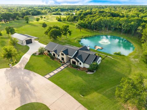 2100 Lake Crest Lane Wills Point TX 75169