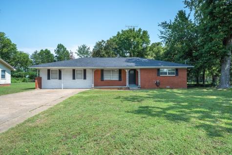 200 W Kansas Street Van TX 75790