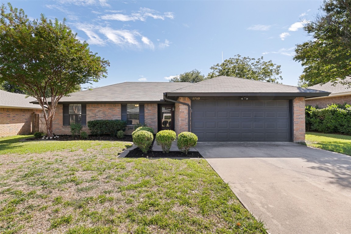 2709 Ridge Road N Fort Worth TX 76133