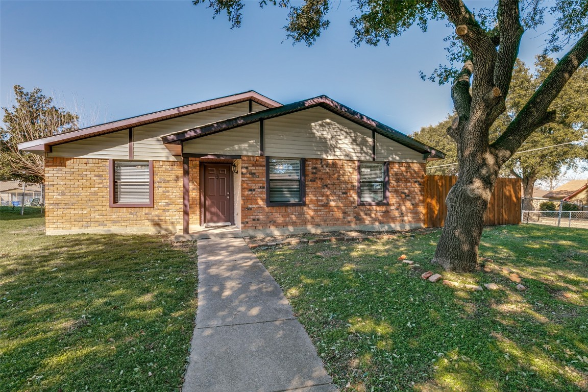 3015 Mesa View Drive Dallas TX 75241