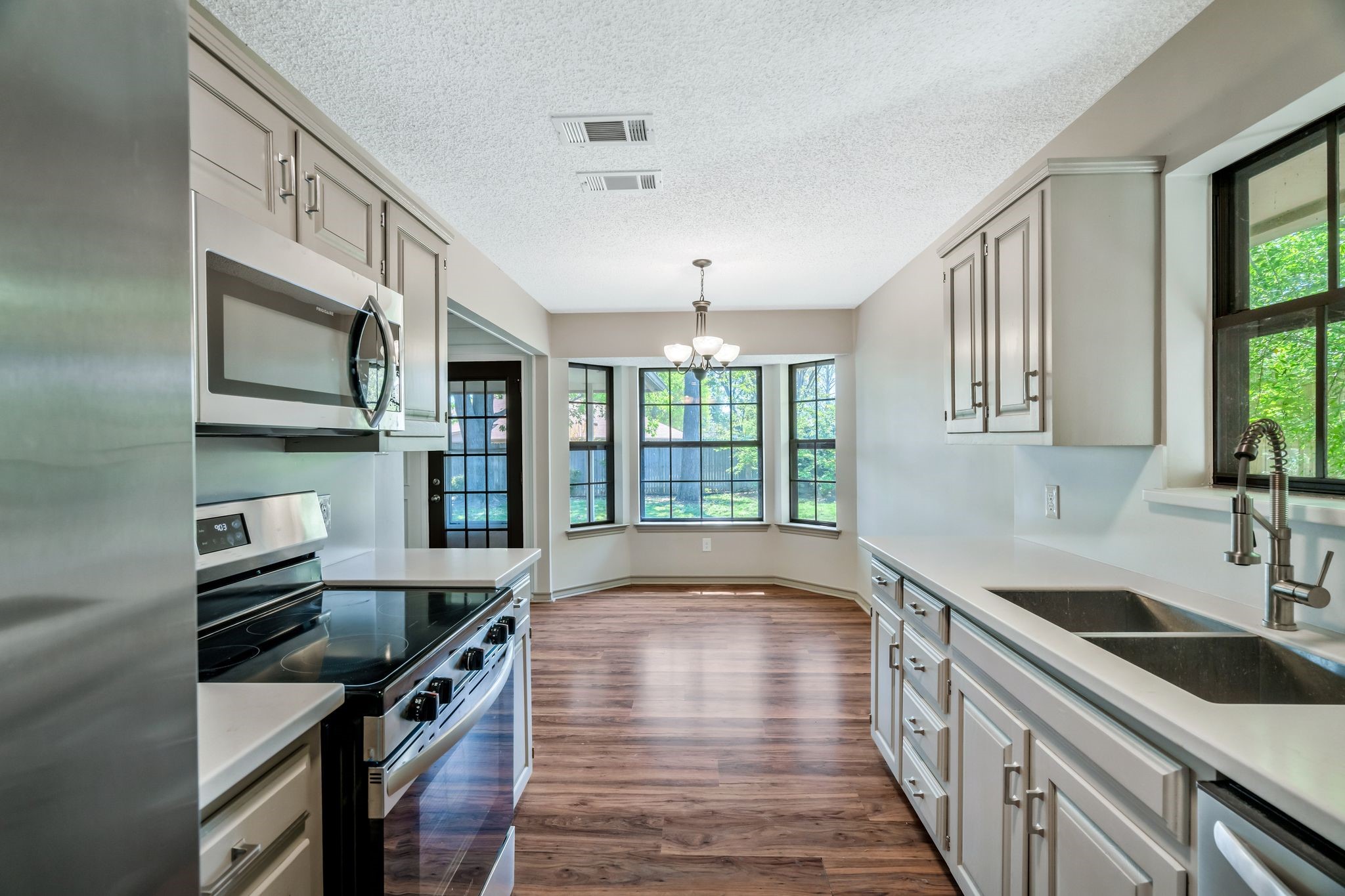 3055 Panhandle Drive Grapevine TX 76051
