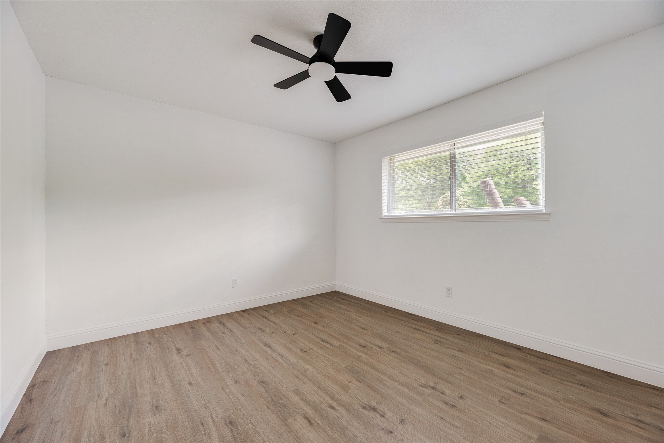 10823 Meadowcliff Lane Dallas TX 75238
